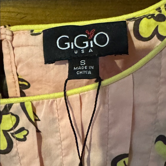 Gigo USA Pink Floral Top - Picture 3 of 6